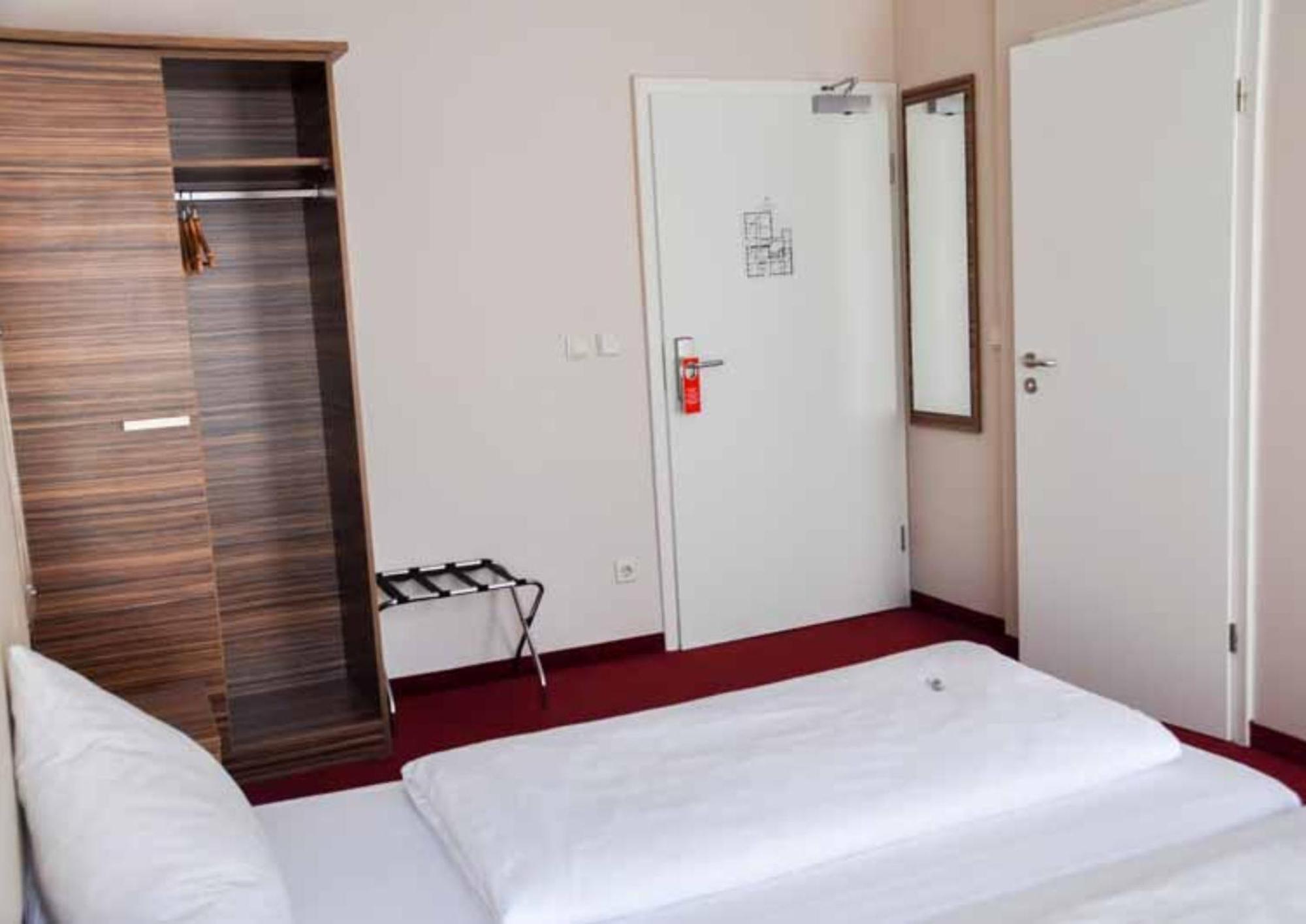 Erde Hotel Erlangen Exterior foto